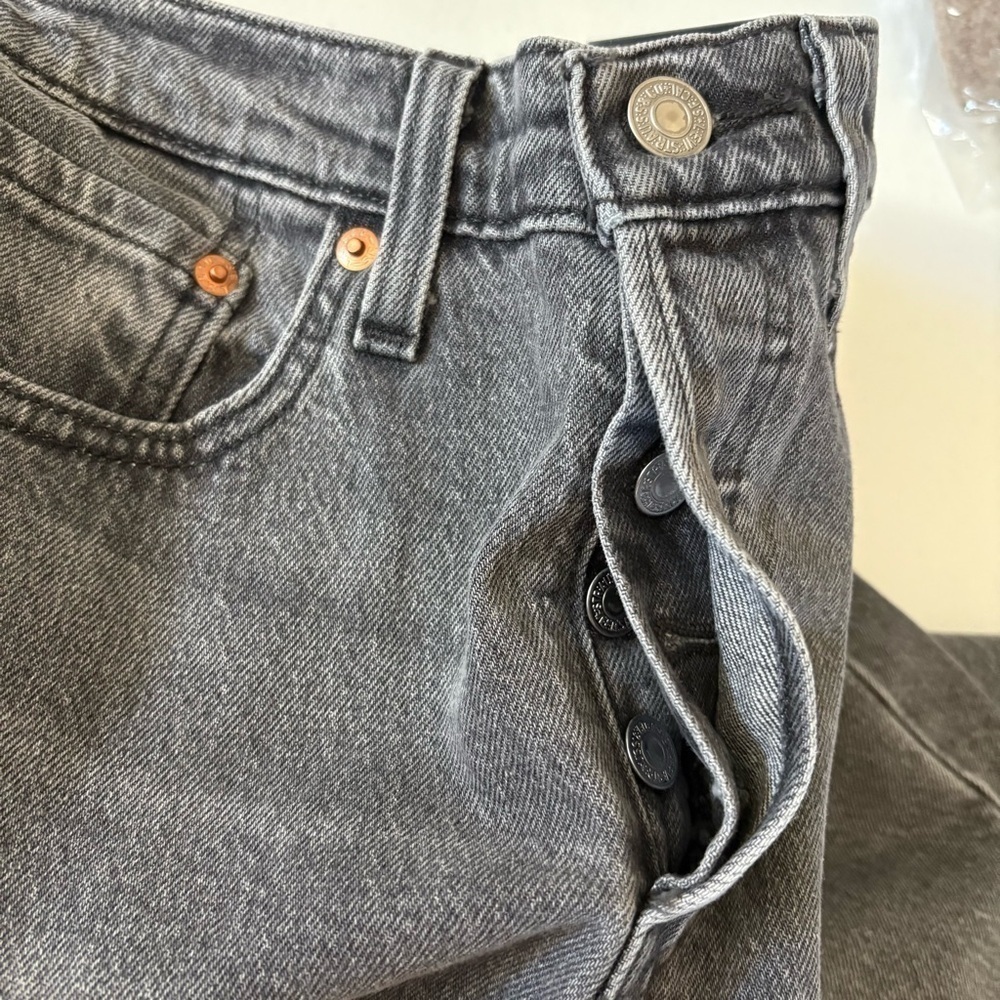 Levis 501 Womens Original Cropped Straight Leg Jeans size 27x26 - Picture 10 of 13